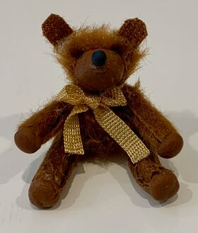 Teddy Bear Sitting Brown (24 x 25 x 21mm)