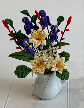 Flowers Mixed Lillies (60mmH)