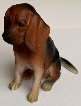 Beagle Dog (50L x 65Hmm)