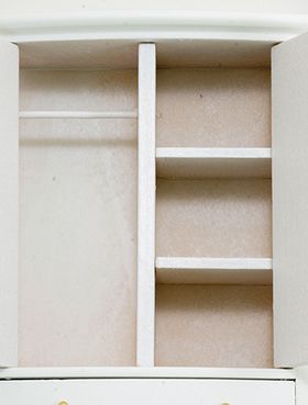 Armoire / Wardrobe White (3-7/8" W x 5-1/2" H X 1-3/4" D)