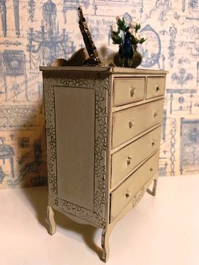 1:6 Chest of Drawers Note Supplied Raw