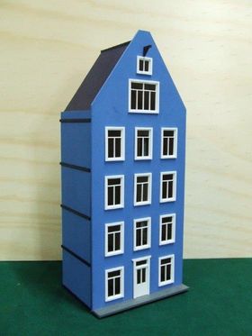 1:48 Canal House with Angled Top Laser Cut Kit (164W x 96D x 380Hmm)