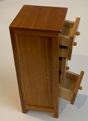 Tallboy Teak (40 x 40 x 112Hmm)