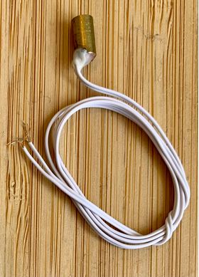 Small Screw Base Socket with Wire Leads