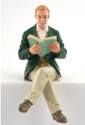 Man Sitting Reading (115Hmm)