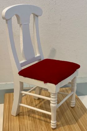 White Chair with Red Seat Without Arms (48W x 46D x 95Hmm)