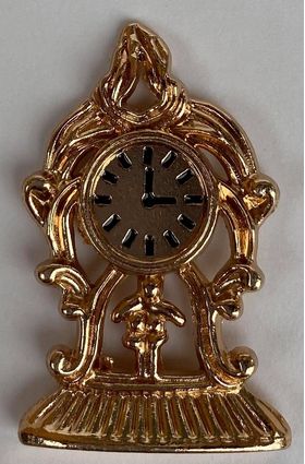 Gold Clock (24W x 8D x 38Hmm)