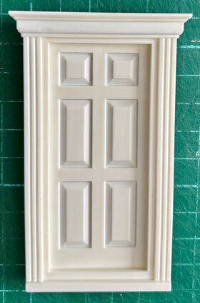 1:24 Georgian Exterior Door Cream (2-5/16" x 5/16" x 3-3/4")
