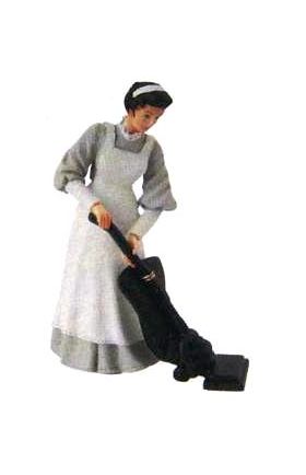 Resin Maid Vacuuming/Hoovering (135mmH)