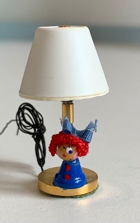 1:24 Raggedy Anne Lamp - Last One (Shade: 20Diam, Lamp: 33Hmm)