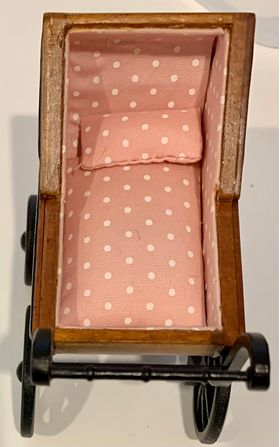 Walnut Baby Pram/Stroller (90 x 50 x80Hmm)