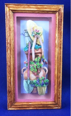 Paper Tole Pictures by Lynne's Minis (36W x 67H x 8Dmm)