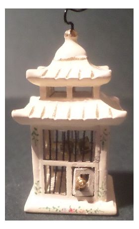 Square Bird Cage Cream (20W x 20D x 27Hmm)