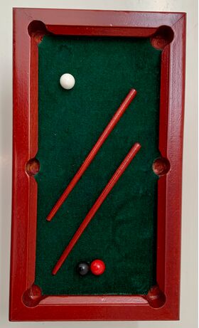 Pool Table Mahogany (165 x 92 x 62Hmm)