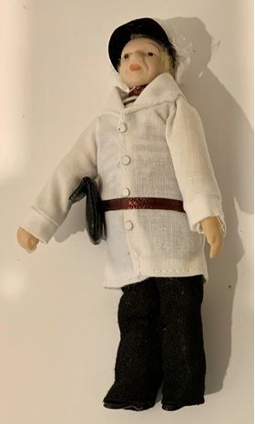 Ernie the Milkman Doll (140mmH)
