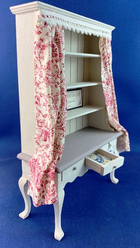 Dresser by Norma Bennett (110W x 48D x 175Hmm)