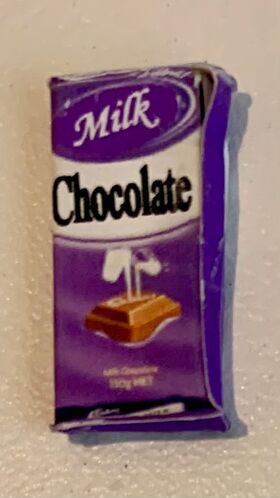 Milk Chocolate Bar (17 x 8 x 2mm)