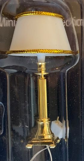 Short Floor Lamp (Shade: 35 Diam (Bottom) x 22Hmm, Lamp: 73Hmm)