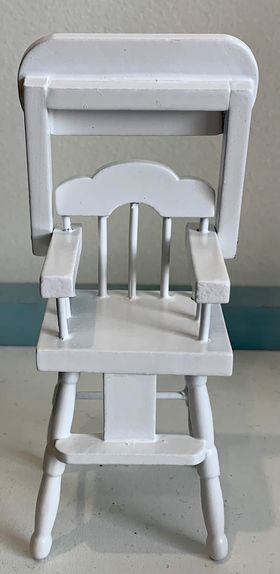 Highchair White (Tray Lifts Up) (55W x 55D x 95Hmm)