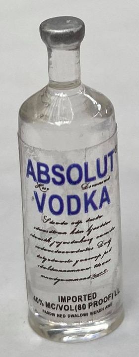 Bottle of Absolut Vodka (38mm)