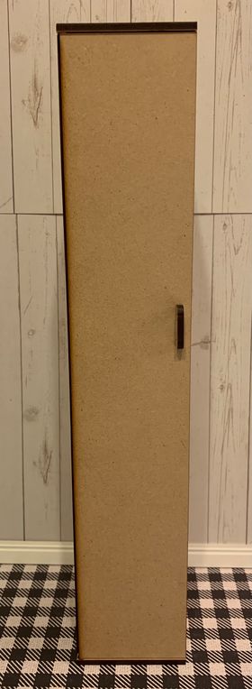 1:6 Broom / Ironing Cupboard Kit (63W x 74D x 320Hmm)