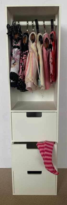 1:6 Single Unit with Drawers and Rail (95W x 95D x 370Hmm)